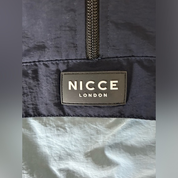 5/$25 Nicce London unisex hooded pullover windbreaker jacket large - Picture 7 of 14